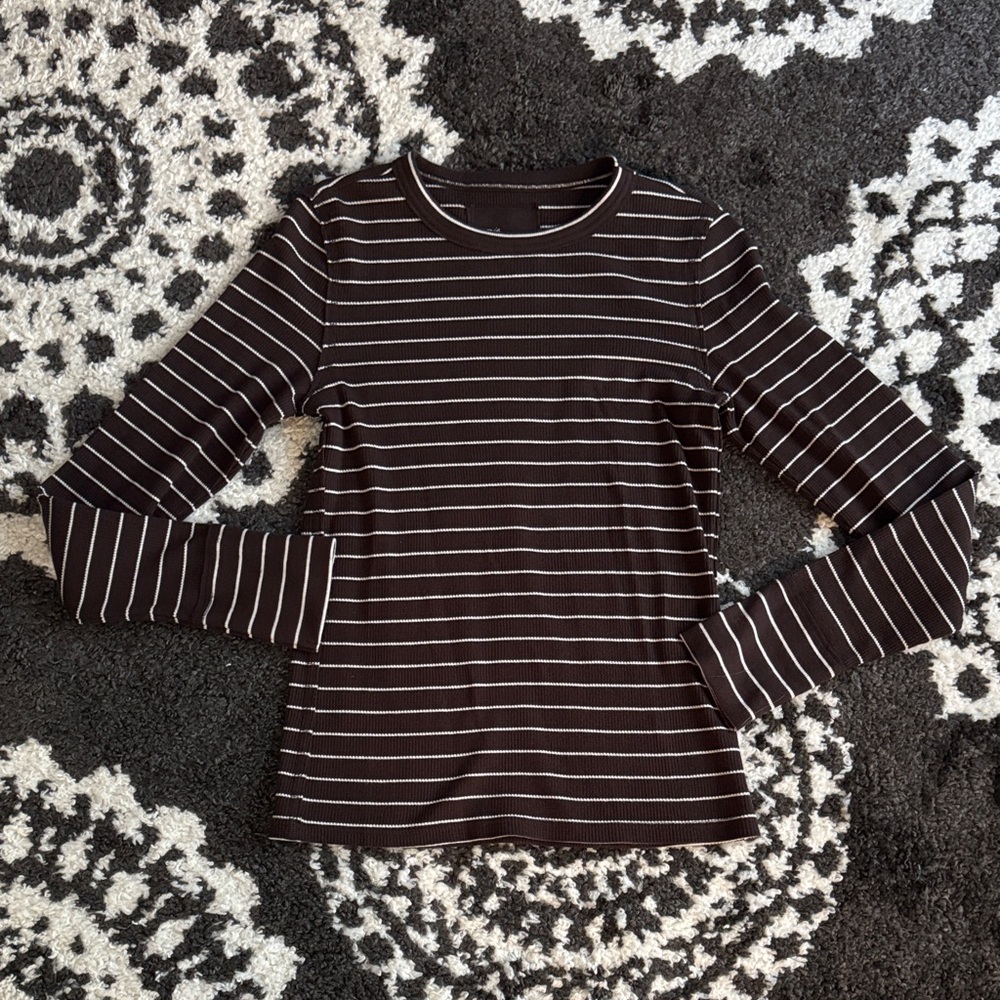 Aerie Womens essential crew waffle layering shirt fall 2025 nwt brown white L